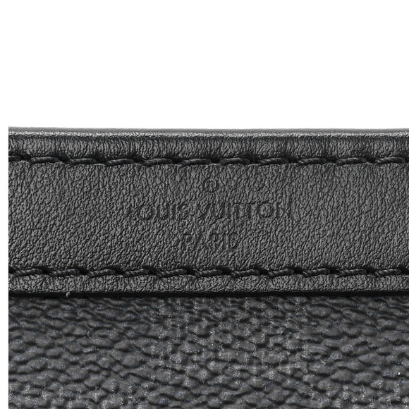 Louis Vuitton Limited Edition Wild Animals Wearable Wallet – Pre-Loved - Picture 6 of 14